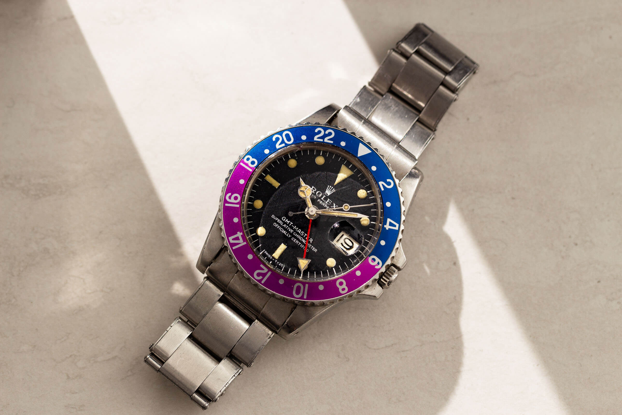 Rolex-GMT-Vintage-1675-Fuscia