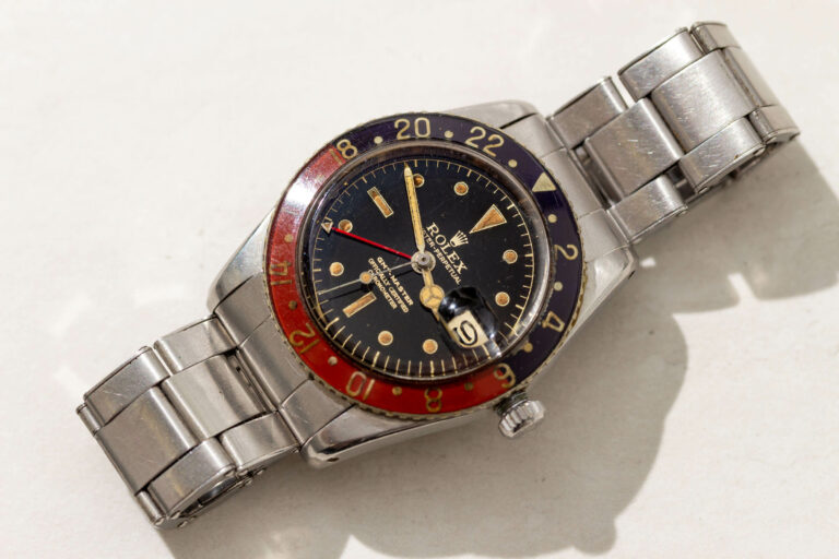 Rolex-Vintage-GMT-Master-Bakelite